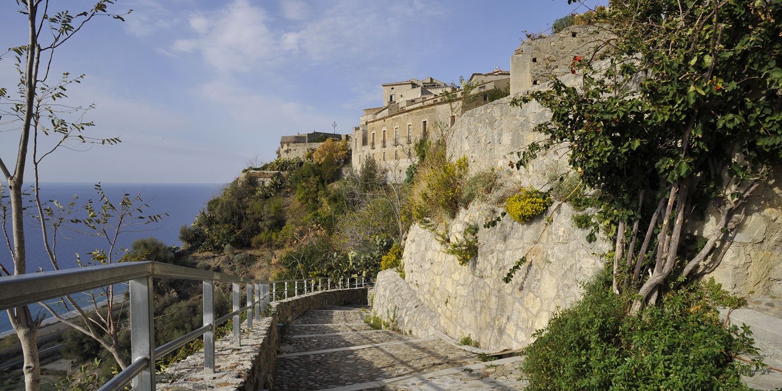 Passeggiate e percorsi nella natura a Fiumefreddo Bruzio